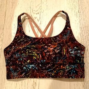 Lululemon sports bra